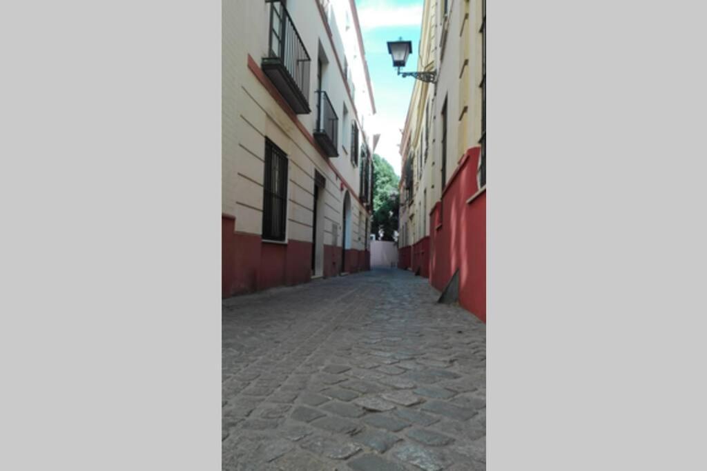 Cozy And Well Located Apartment In The Center Of Sevilla Buitenkant foto