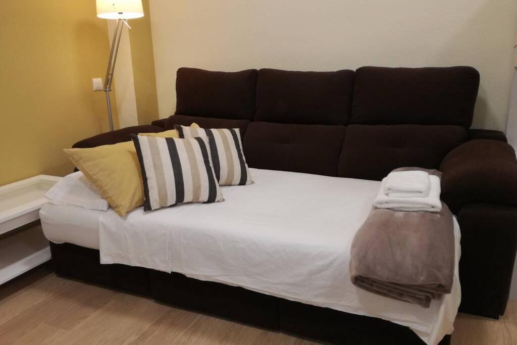 Cozy And Well Located Apartment In The Center Of Sevilla Buitenkant foto